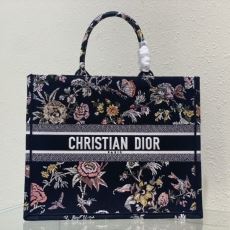 Christian Dior Shopping Bags